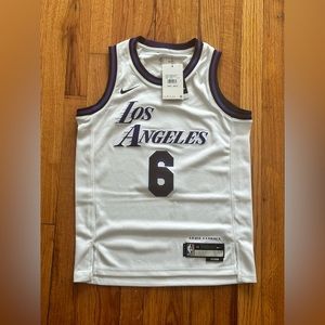 Nike Los Angeles Lakers Lebron James White Jersey New City Edition Youth Size M